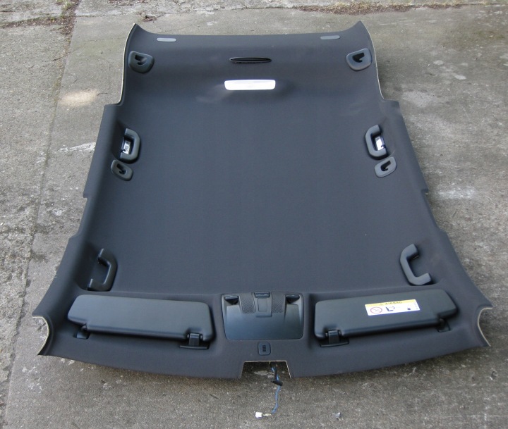 MERCEDES W246 15R tapacír střechy SESTAVA kryty SLUPKOW A2466900150