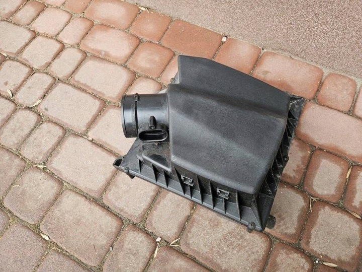 cover of a filter, air 1.6D 2.0D Astra J IV Opel Zafira C 13379760