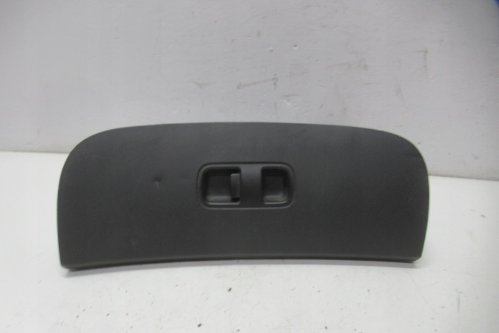 KIA CARNIVAL II 07R passenger compartment 4D847-35110