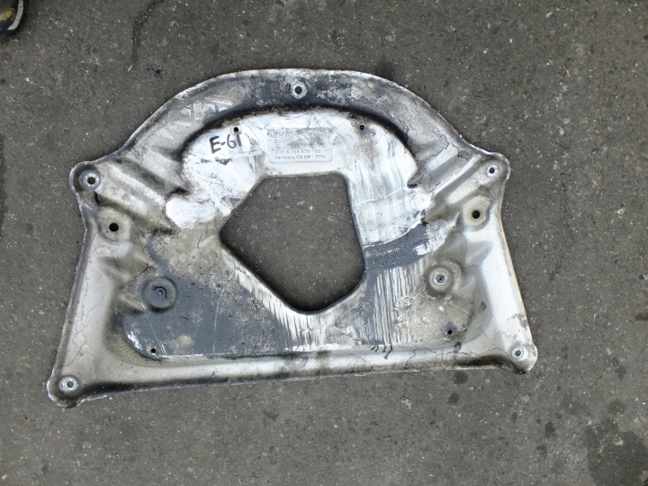 cover cover below engine bmw e60 6759878