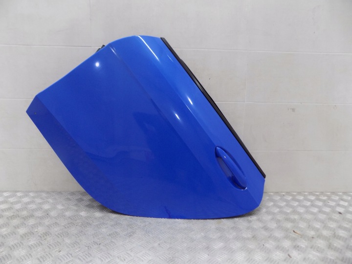 BMW F44 PORTIÈRE GAUCHE ARRIÈRE C1D NE L’A PAS VITRES