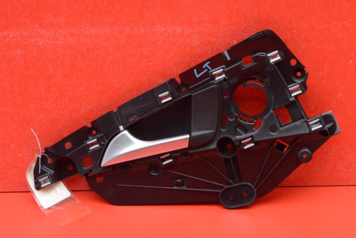 Kľučka vnútorná ľavá zadok CHROM 4G0839019 AUDI A6 C7 LIFT 14-20