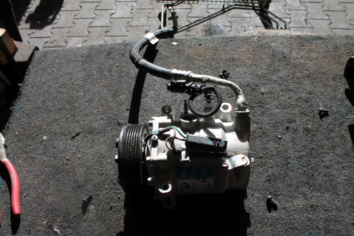 2167. compressor of the air conditioning PEUGEOT 9850433280