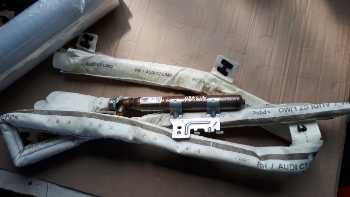 S6 C7 A6 střešní airbag pravá předek SEDAN 4G5880742C