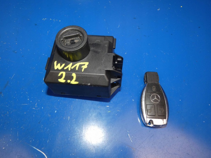 MERCEDES CLA W117 A W176 B W246 GLA W156 Allumage + PILOT Clé