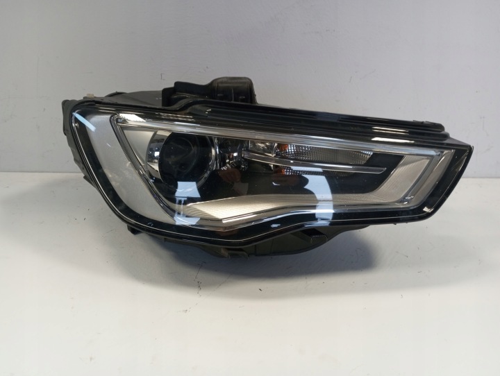 Licht BIXENON AUDI A3 8V0 vorne rechts 8V0941032