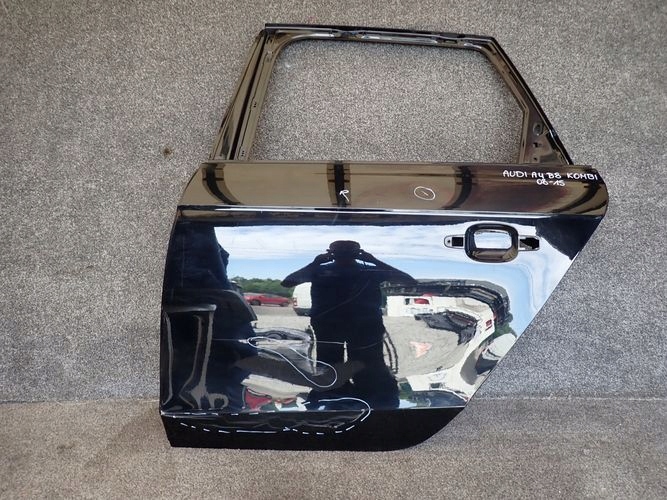 AUDI A4 B8 8K 08-15 KOMBI dveře levé zadní záď