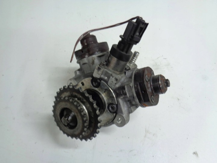 BMW F07 F10 F01 E70 E71 3.0 3.5D N57 Einspritzpumpe 7805419