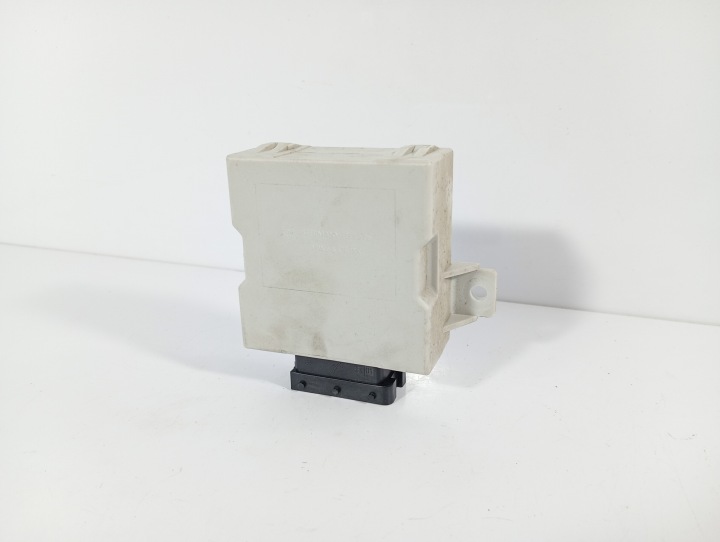 Toyota Avensis T25 03-09 module relay of wipers OE 150696