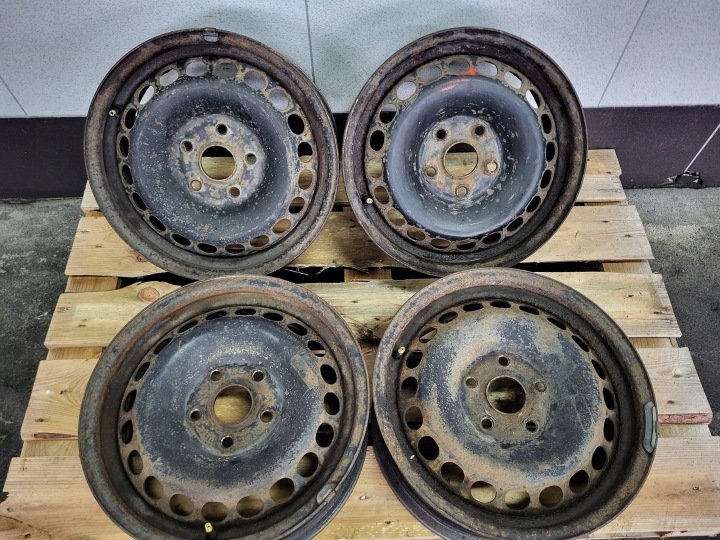 felgen Stahl 15" 6Jx15 ET37 stalowki VW PASSAT B5 CADDY GOLF TOURAN