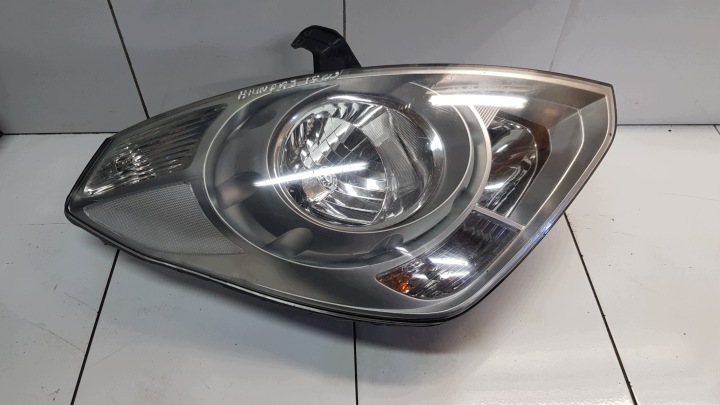 HYUNDAI H1 2 II i800 light right right front 92102-4H0XX 92102-4H020 UK