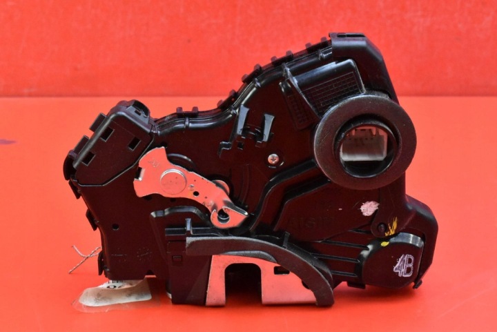 de la Serrure Portière Droite Avant Avant EU A084219 TOYOTA AURIS 2 II 5D HB 12-15