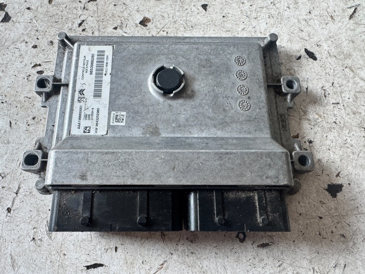 OPEL CORSA-E F ELEKTRYK computer Centralina ECU 9853988280 9843252980