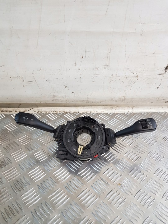 páčky pod volant a ovládání kroužek BMW E46 OE 83764459K 8363664I 8363668K