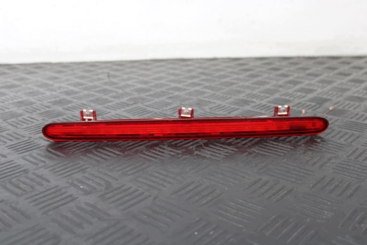 troisième phare STOP 1T0945097A VW TOURAN 1T0 1T LIFT 1,9 TDI