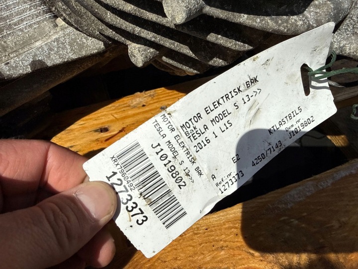 TESLA MODEL X / S Engine 2017 1037000- 00- F 9