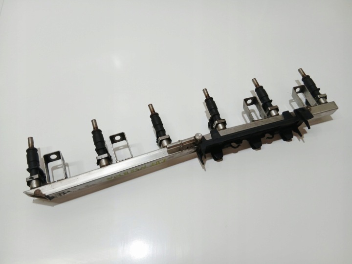 Kraftstoffverteiler Einspritzleiste BMW E87 N52B30A (0005863)