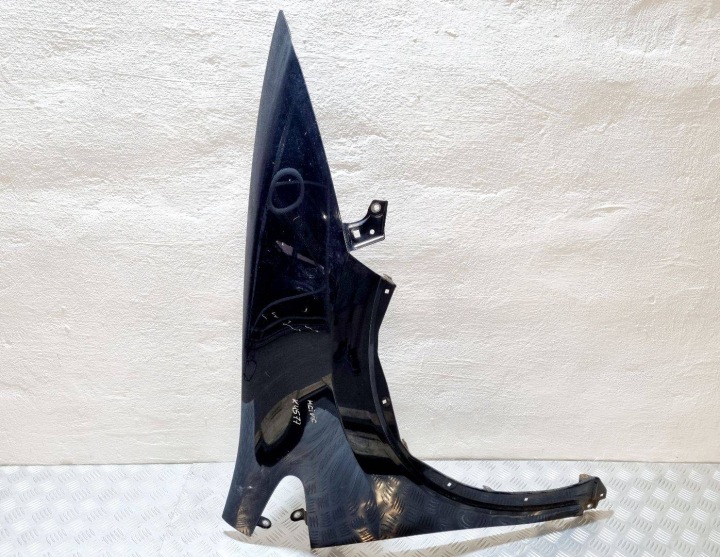 blatník předek pravá strana Honda Civic 8 FK3 2006 60210-SMG-E00ZZ