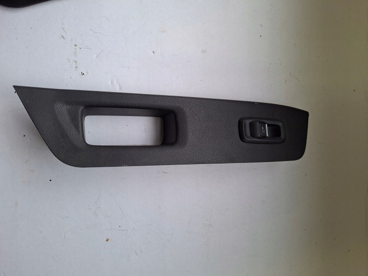 ovladac oken PANEL FORD ECOSPORT MK2 CN15A23942A