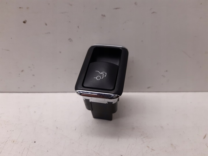 bouton pour l'ouverture du capot 2128204510 Mercedes W212
