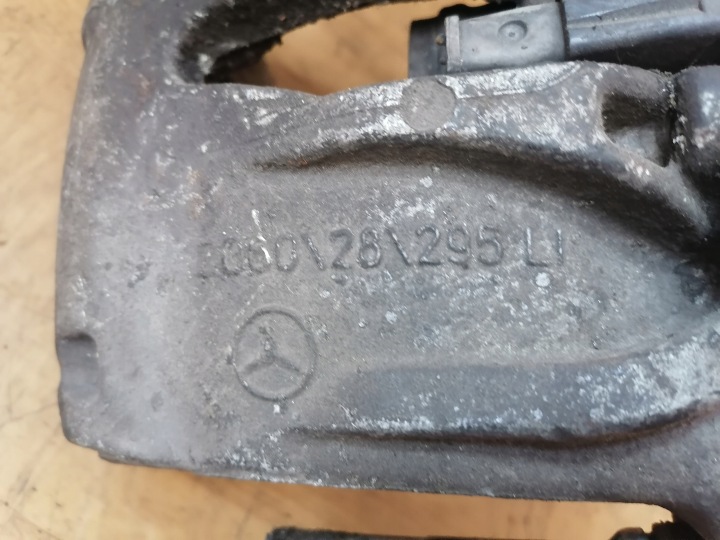 PINZA FRENO freno MERCEDES-BENZ E270 2060/28/295 LE