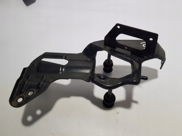 Poignée KOMPRESORA AIRMATIC SPREZARKI MERCEDES W251