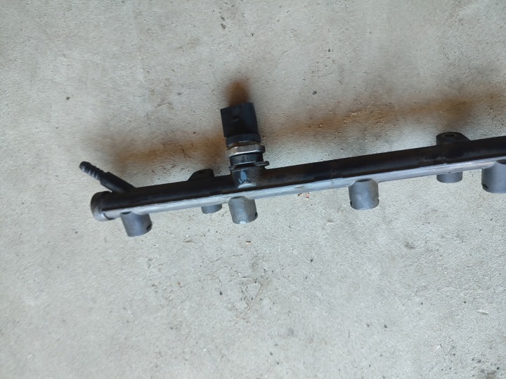 MOULAGE CARBURANT CAPTEUR AUDI VW 06H906051F