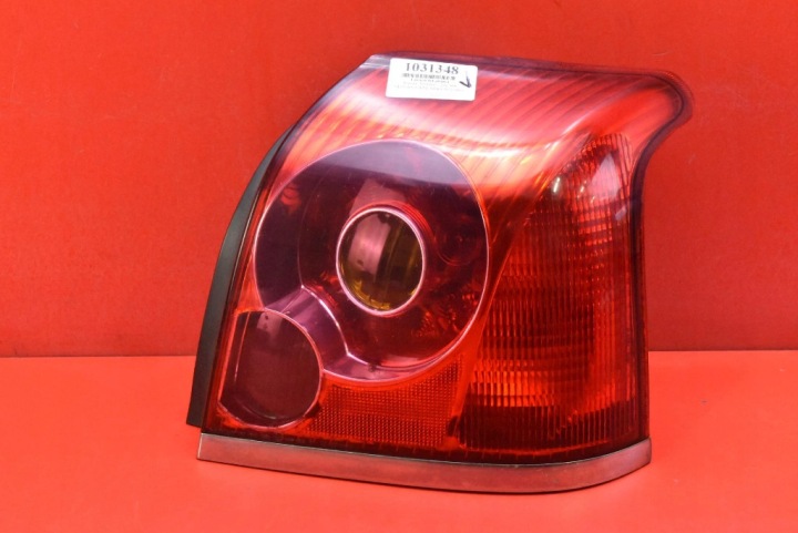 Licht rechts heck hinten TOYOTA AVENSIS T25 Sedan 02-06