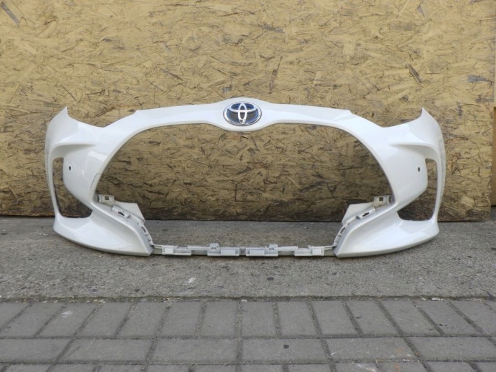 TOYOTA YARIS 4 IV P21 2020- Pare chocs avant