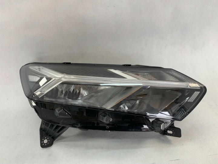Dacia Sandero 3 III 20r Reflektor Droite Feux phare Droit 2020