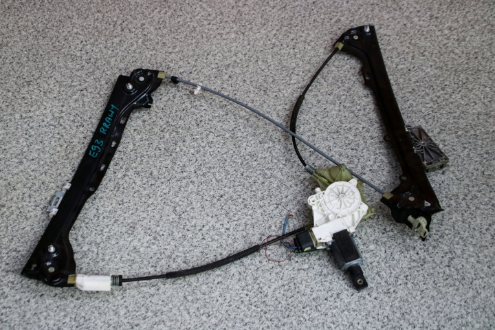 BMW E92 E93 - fensterhebermotor rechts 7119208