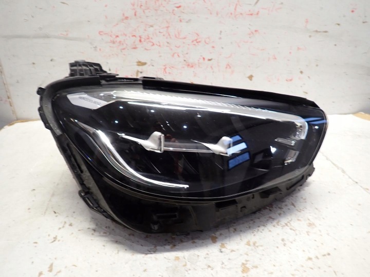 Licht vorne vorne rechts MERCEDES E-KLASA W213 LIFT 2020- A2139067609
