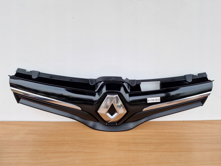 RENAULT KANGOO II LIFT GRILLE CHROMY LOGO