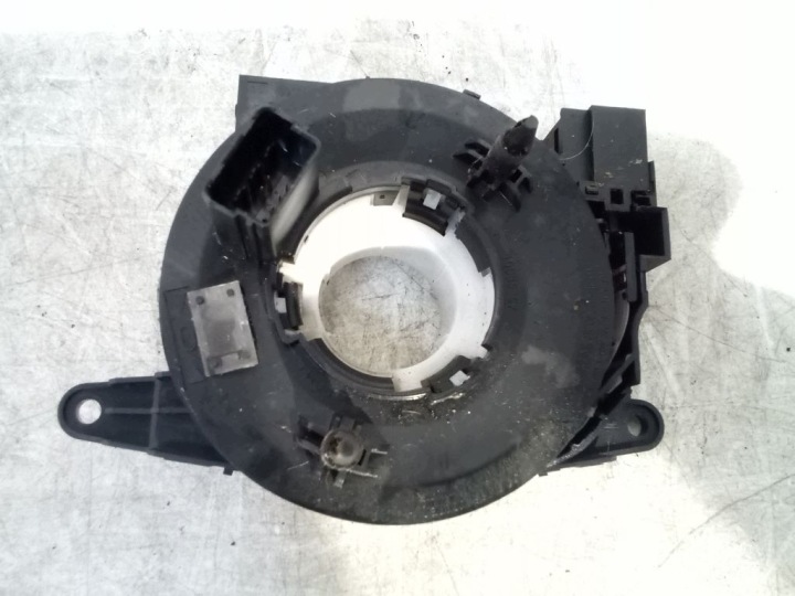 Seat Toledo IV 4 kroužek pod volant 6RA959653