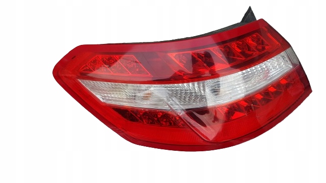 MERCEDES W212 Licht links heck Sedan