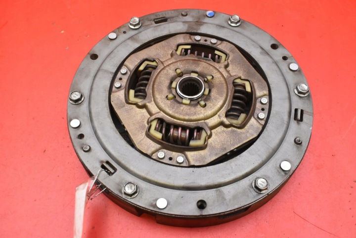 Embrayage Complets TOYOTA PRIUS III XW30 1.8 HYBRID 99 KM 09-11