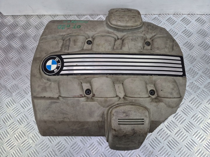 BMW E60 E61 E63 E64 4.4i motor cover 7521040 N62B44A