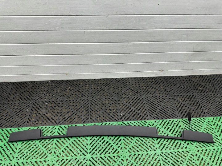 těsnění střešního okna BMW M8 F91 F92 G14 G15 7489926