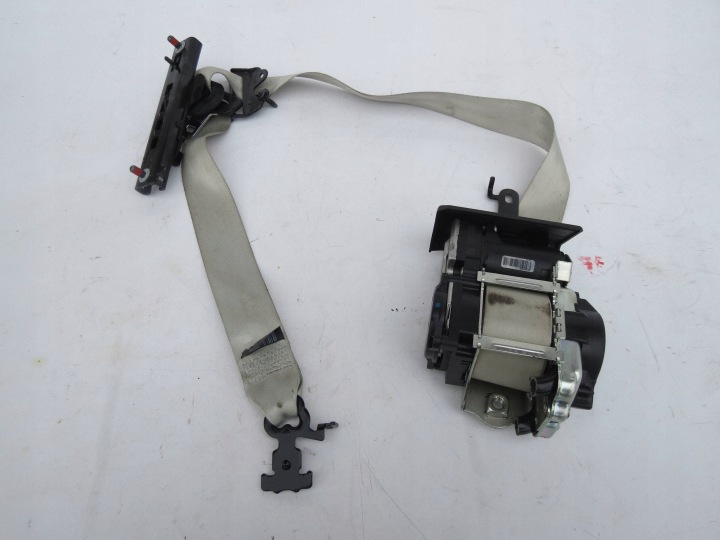 Gurten Sicherheits links vorne VOLVO S90 V90 T8 HYBRYDA P32131158