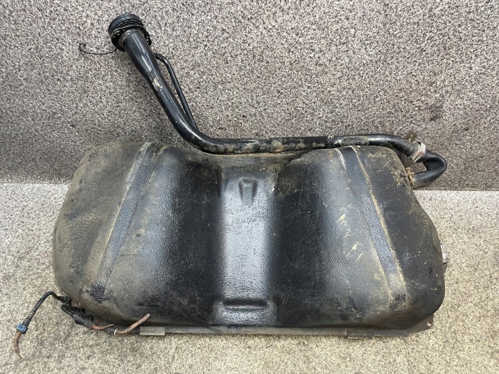 Vstup paliva pre cisternové čerpadlo 5D Suzuki Grand Vitara 2 II 2.0 B 2,7 V6 8