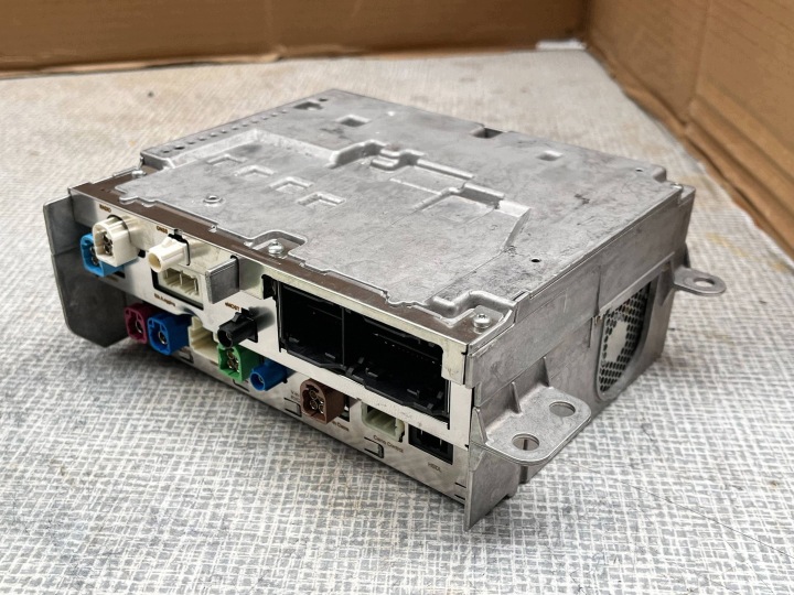 MERCEDES HEADUNIT RADIO NAVI + KOD 2149002015 A2149002015 @M