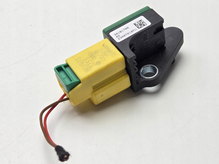 VW SHARAN II 7N SECURITISATIESECTOR VW TIGUAN 391229 48121606 6