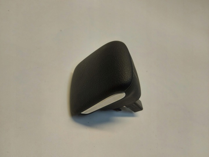 Mercedes EQA 250+ W243 bracciolo TUNELU A2476831400-JLK01