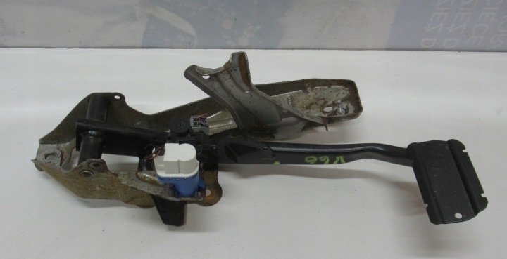 VOLVO V60 S60 LIFT PEDAL Bremse AUTOMAT 31341100