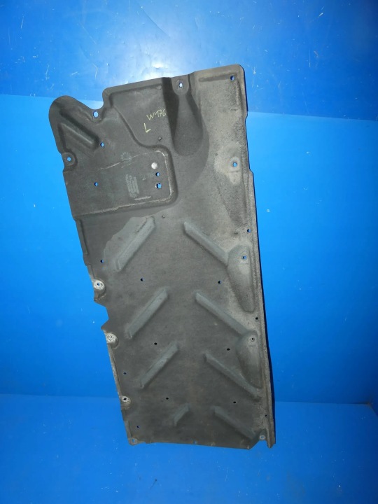 Mercedes A KLASA W176 cover chassis floor
