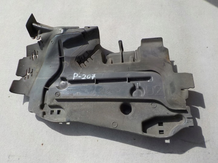 air duct air line right peugeot 207 9680057280