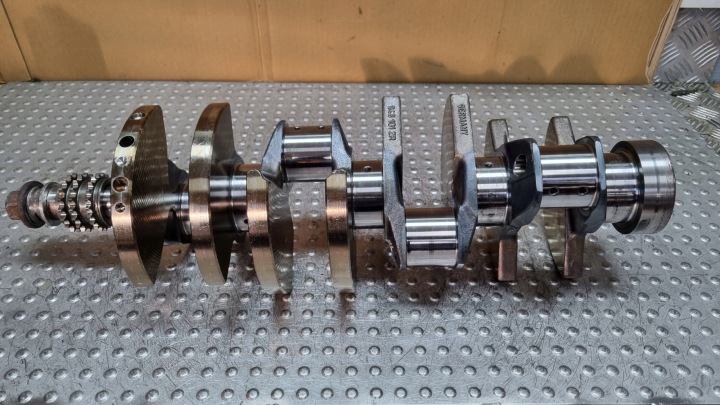 crank 9481012R PORSCHE CAYENNE and 4.5 B DO SZLIFU LETKIE WZERY
