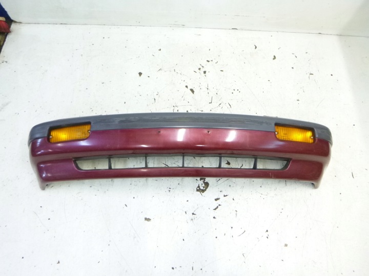 Paraurti anteriore Chrysler Saratoga 1991r.