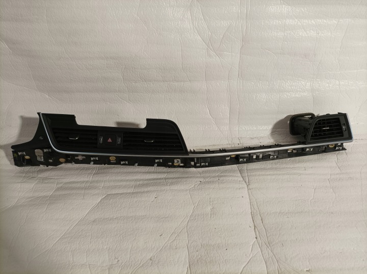AUDI Q5 II Lüftungsgitter des lüfters luft 80B820902K