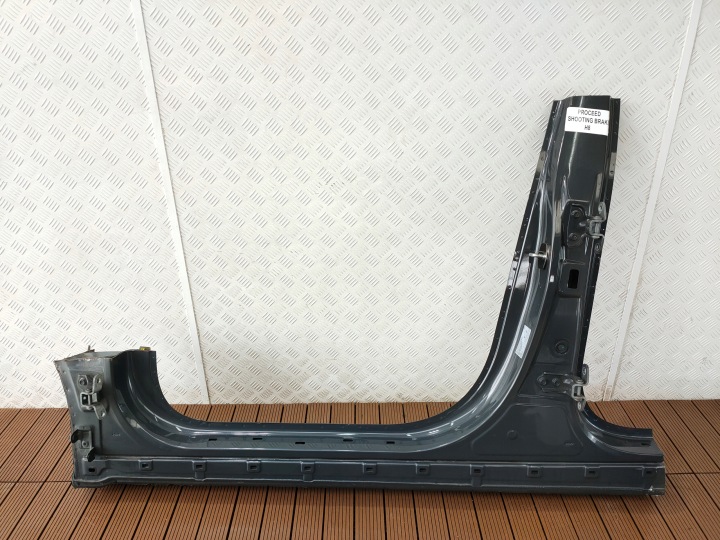 KIA PROCEED III 21-25 MINIGONNA ZE SLUPKIEM sinistra autisti RIVESTIMENTO MONTANTE unità d’angolo Anteriore